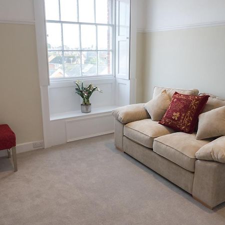 إكزيتر Broadway House Luxury Serviced Rooms الغرفة الصورة